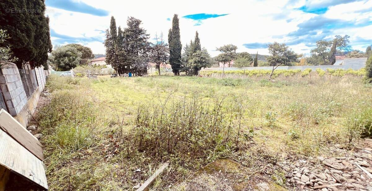 Terrain à ARGELIERS