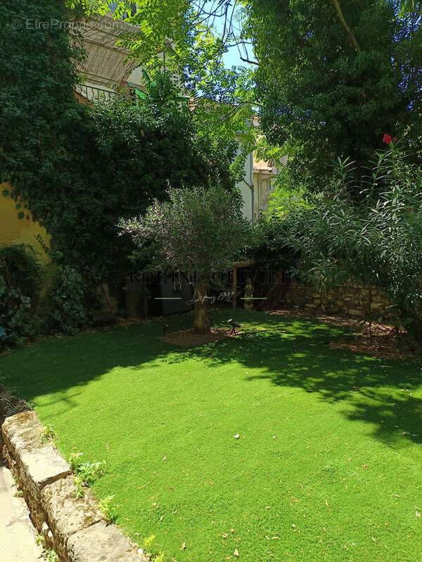 Appartement à AIX-EN-PROVENCE