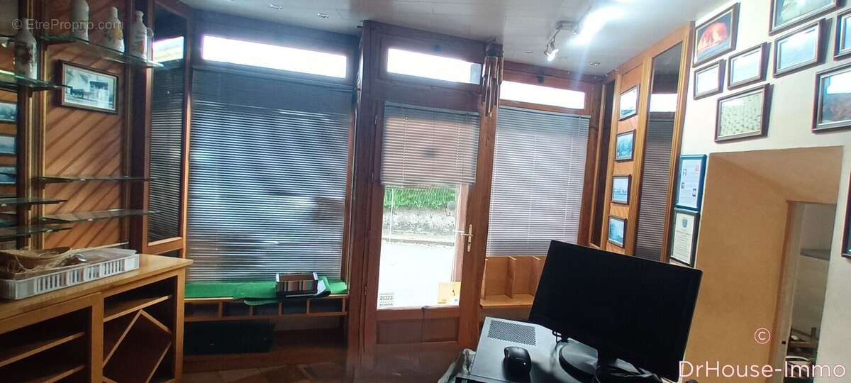 Commerce à RIVARENNES