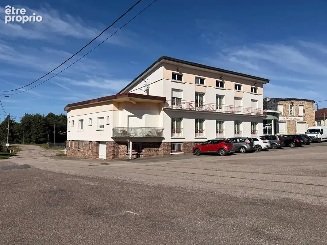Appartement à BAINS-LES-BAINS
