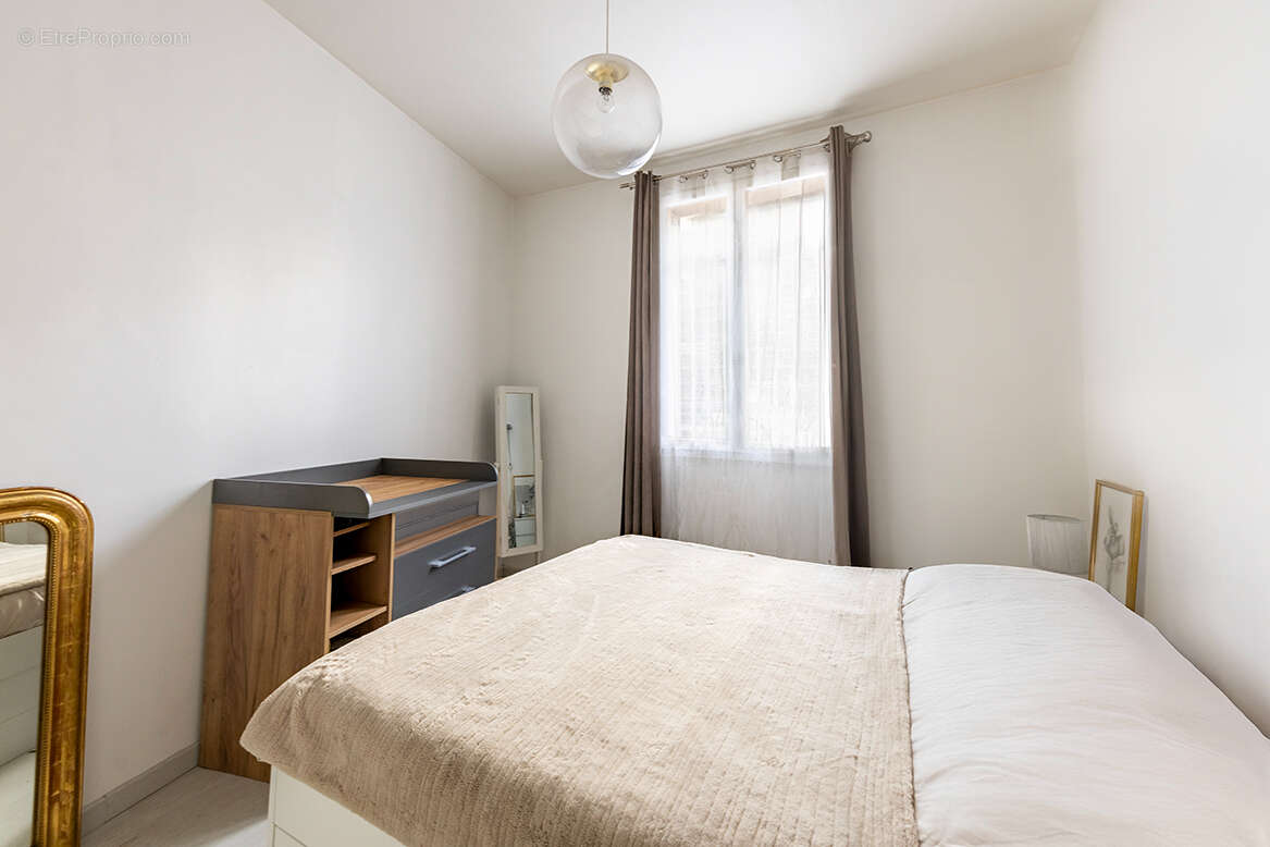 Appartement à COLOMBES