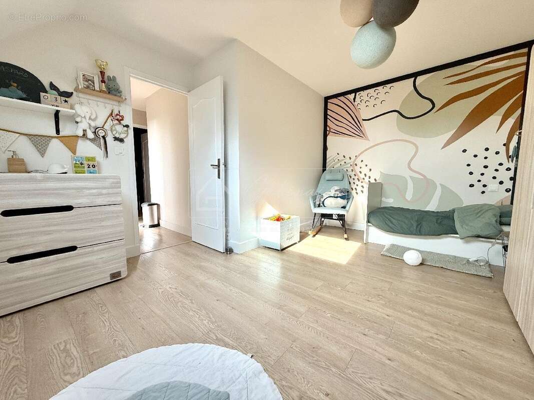 Maison à MILLY-LA-FORET