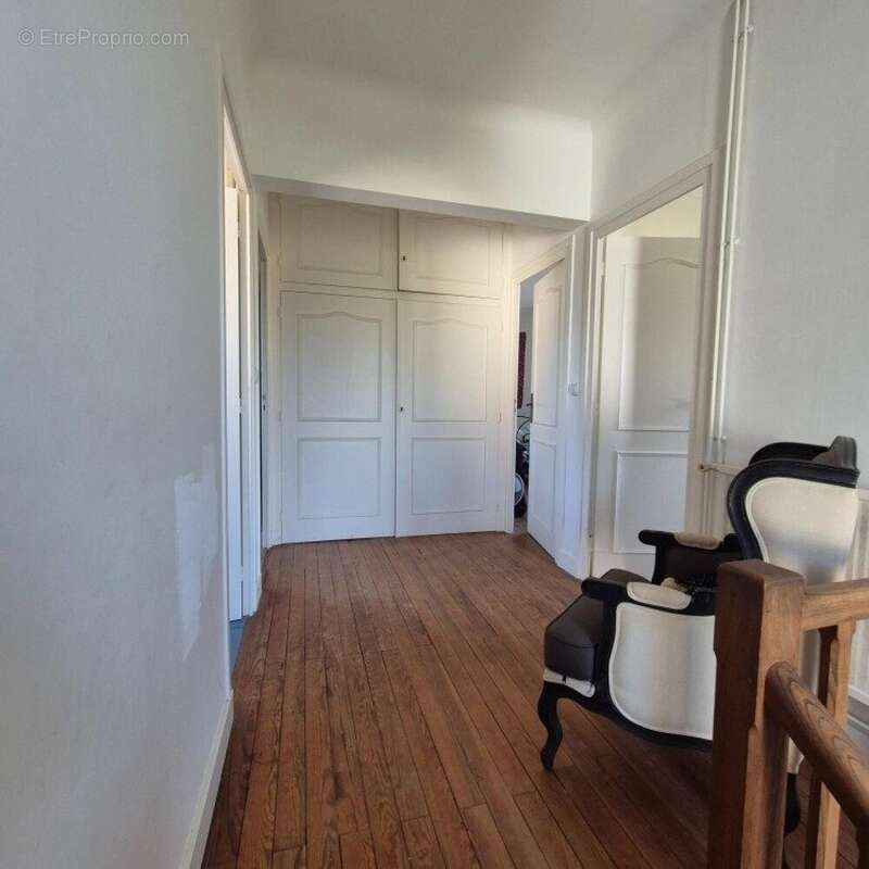 Maison 130 m² à L'eguille  - photo 7