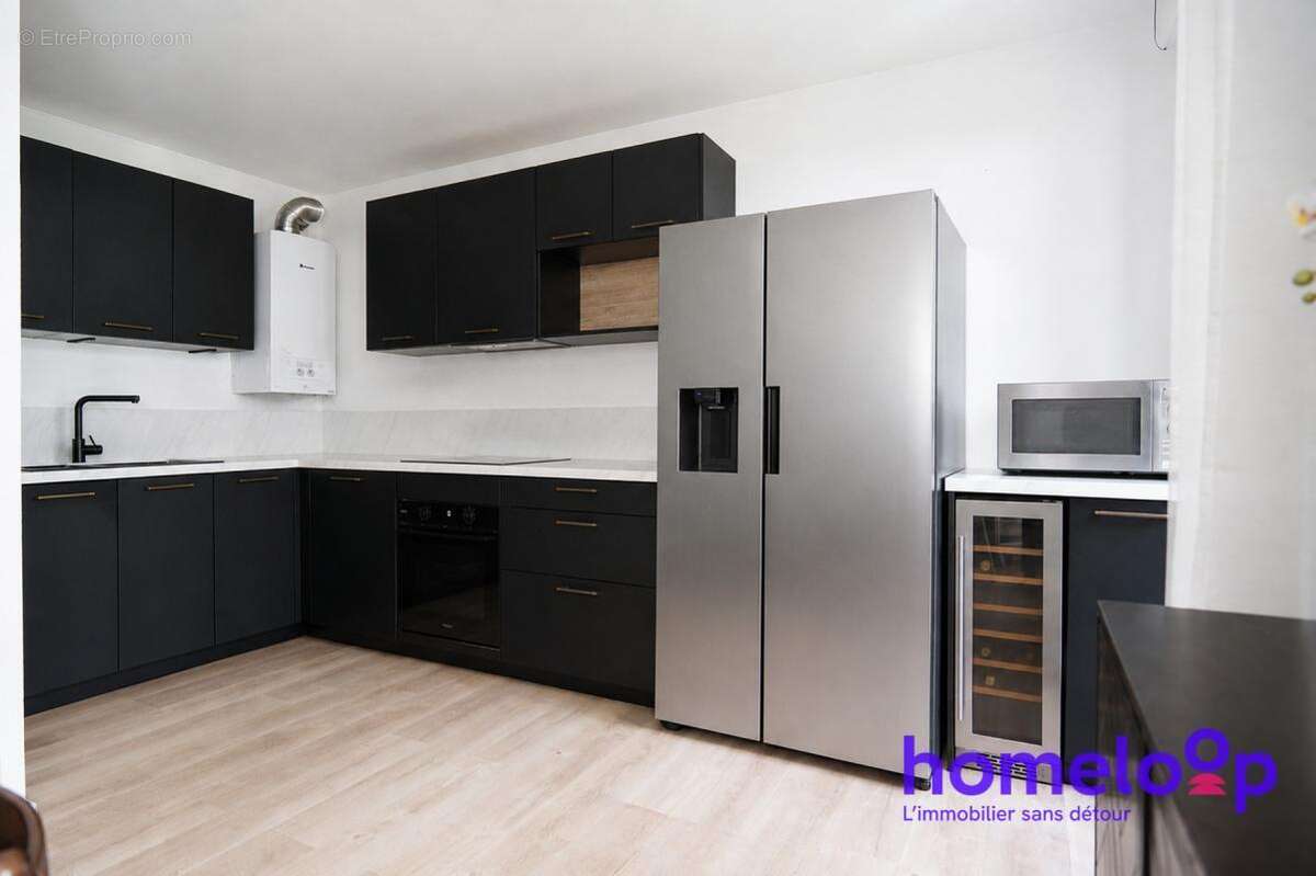 Appartement à LYON-8E