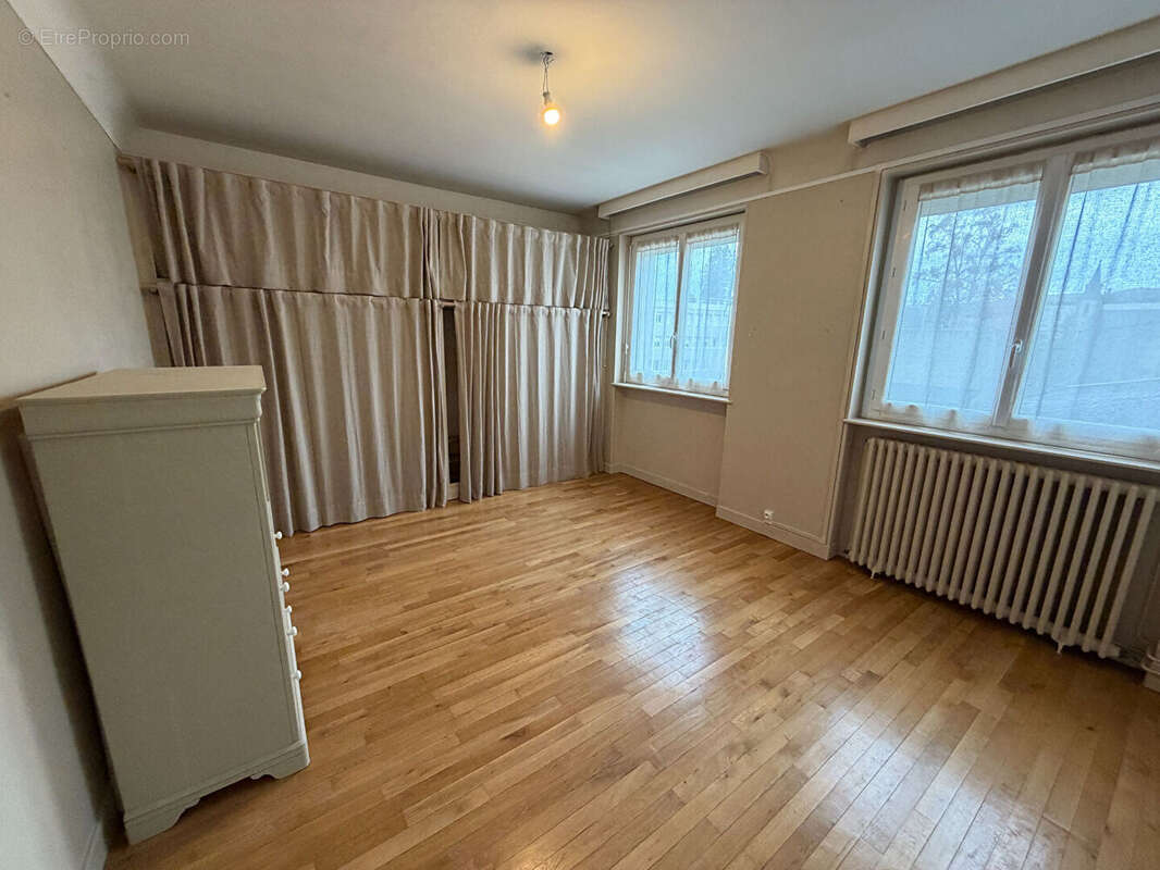 Appartement à GUERET