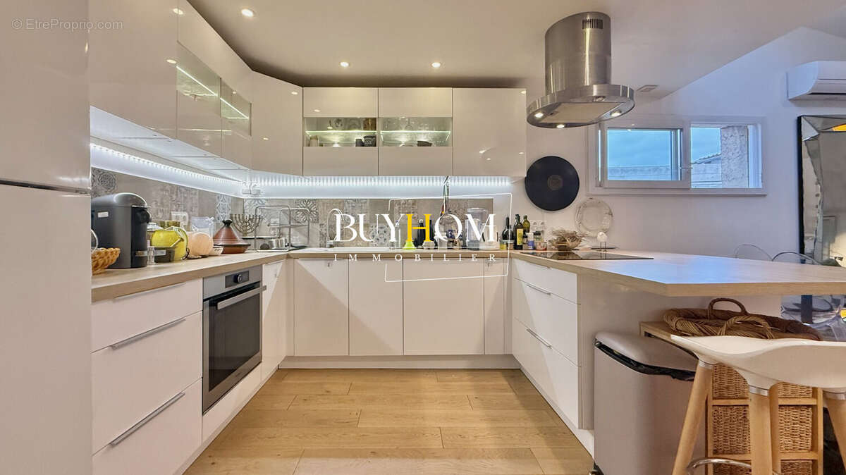 Maison à L'ISLE-SUR-LA-SORGUE