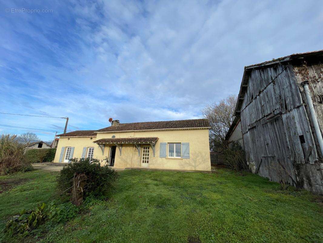 Maison à LIORAC-SUR-LOUYRE