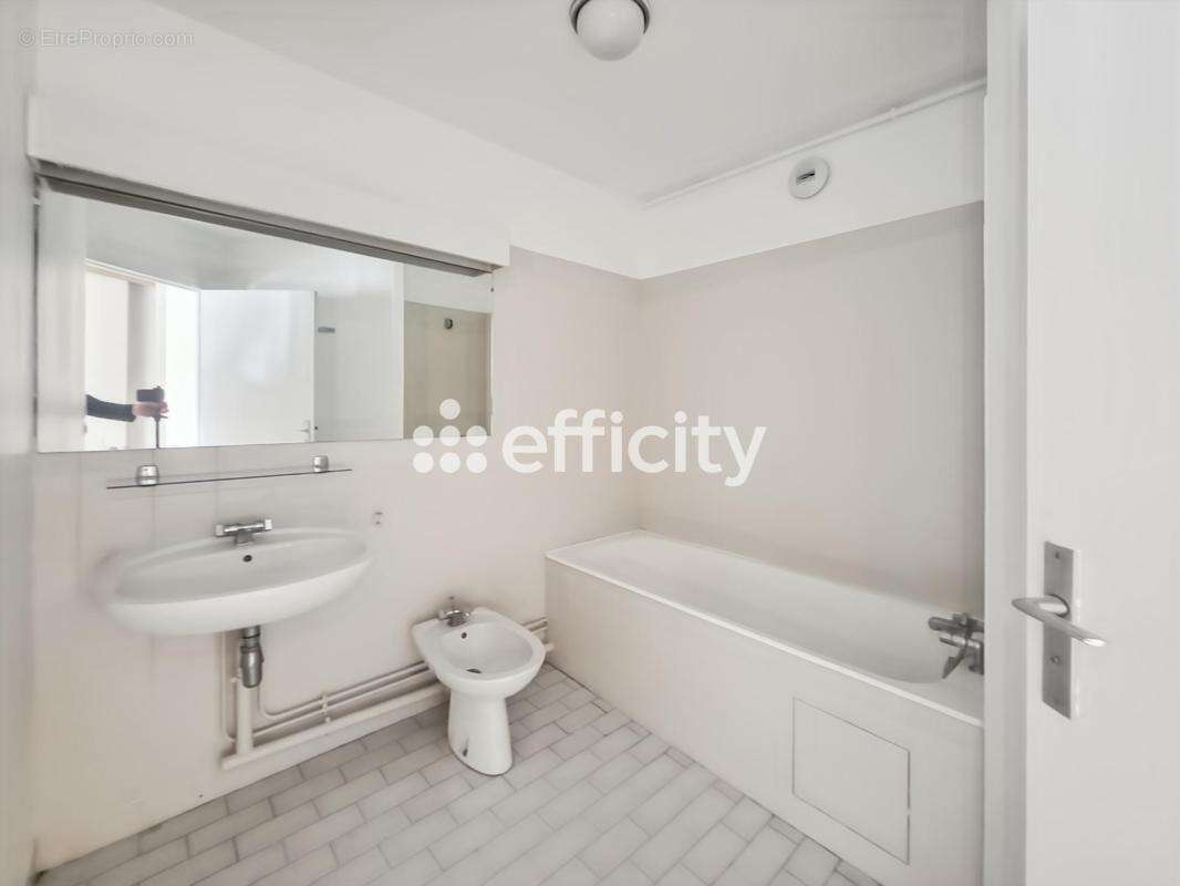 Appartement à ENGHIEN-LES-BAINS