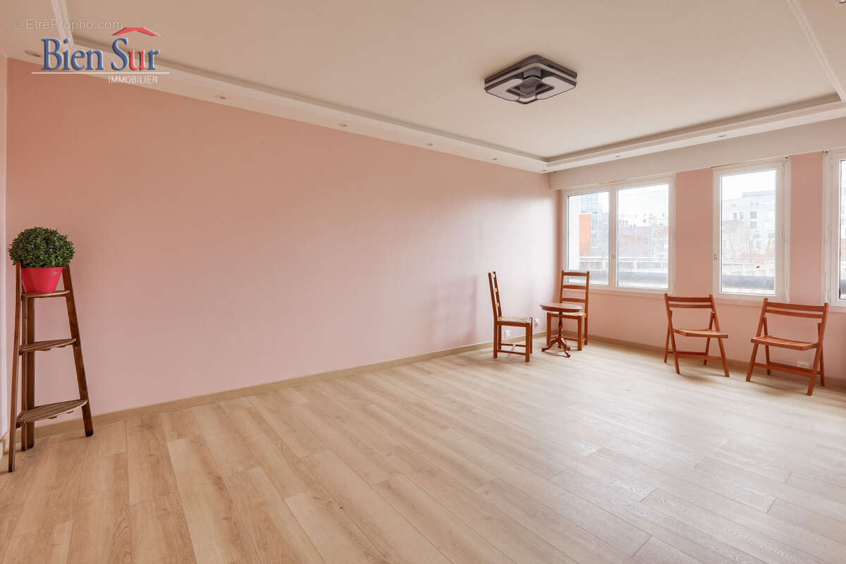 Appartement à IVRY-SUR-SEINE