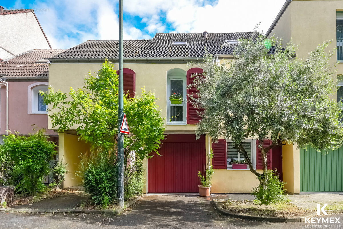 Maison à MONTIGNY-LES-CORMEILLES