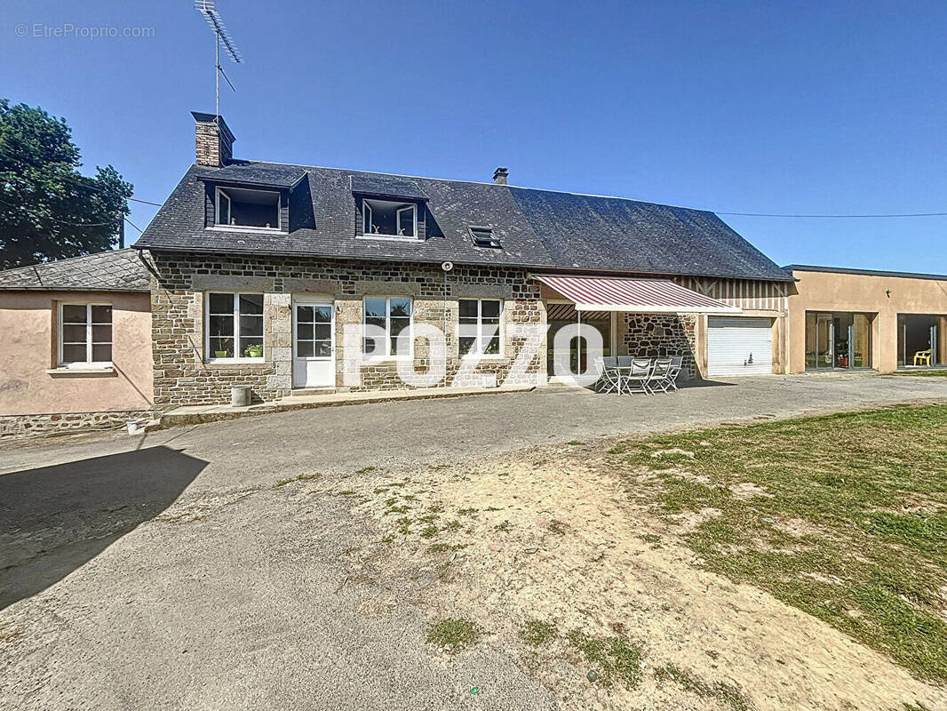 Maison à MORTAIN