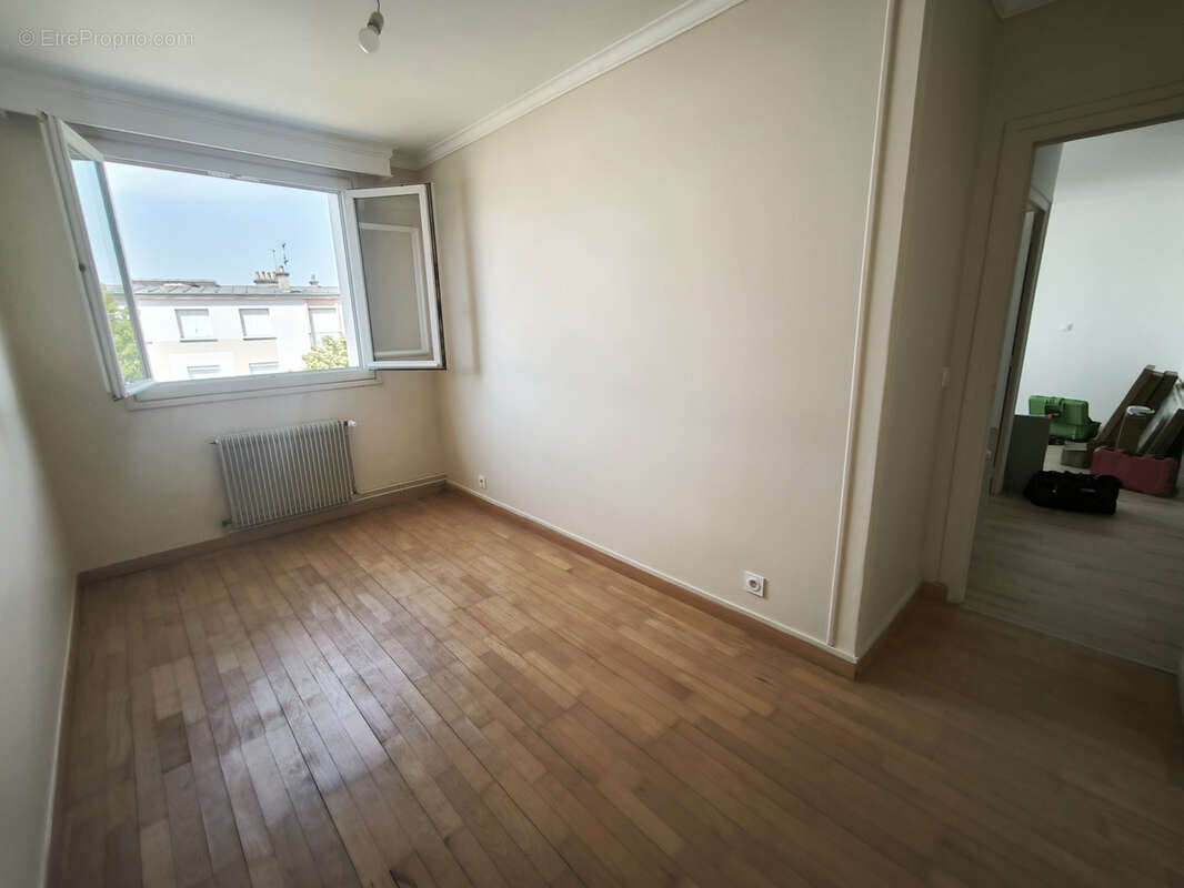 Appartement T3 rénové   Velpeau / Gare de Tours   52 m2   Lumineux - photo 5