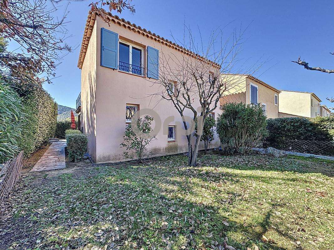 Maison à ROQUEBRUNE-SUR-ARGENS