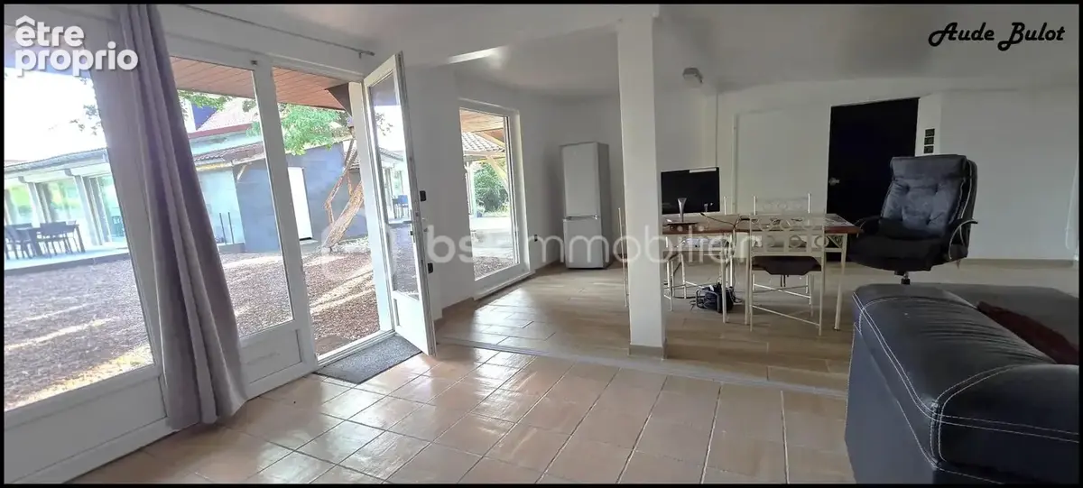 Maison familiale 216 m² – 4 chambres – 100 m² de dépendances – potentiel locatif - photo 15