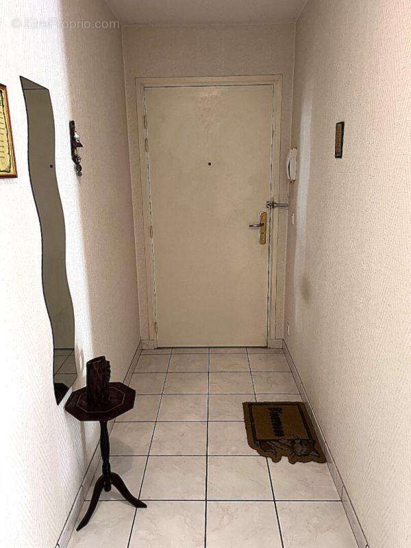 Appartement à ANSE