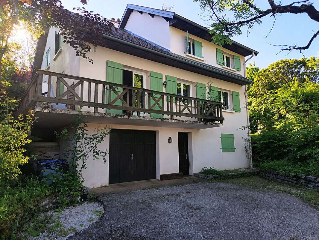 Maison à PONT-DU-NAVOY