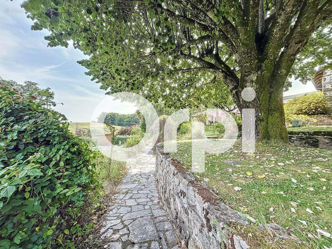 Maison à SAINT-MEXANT