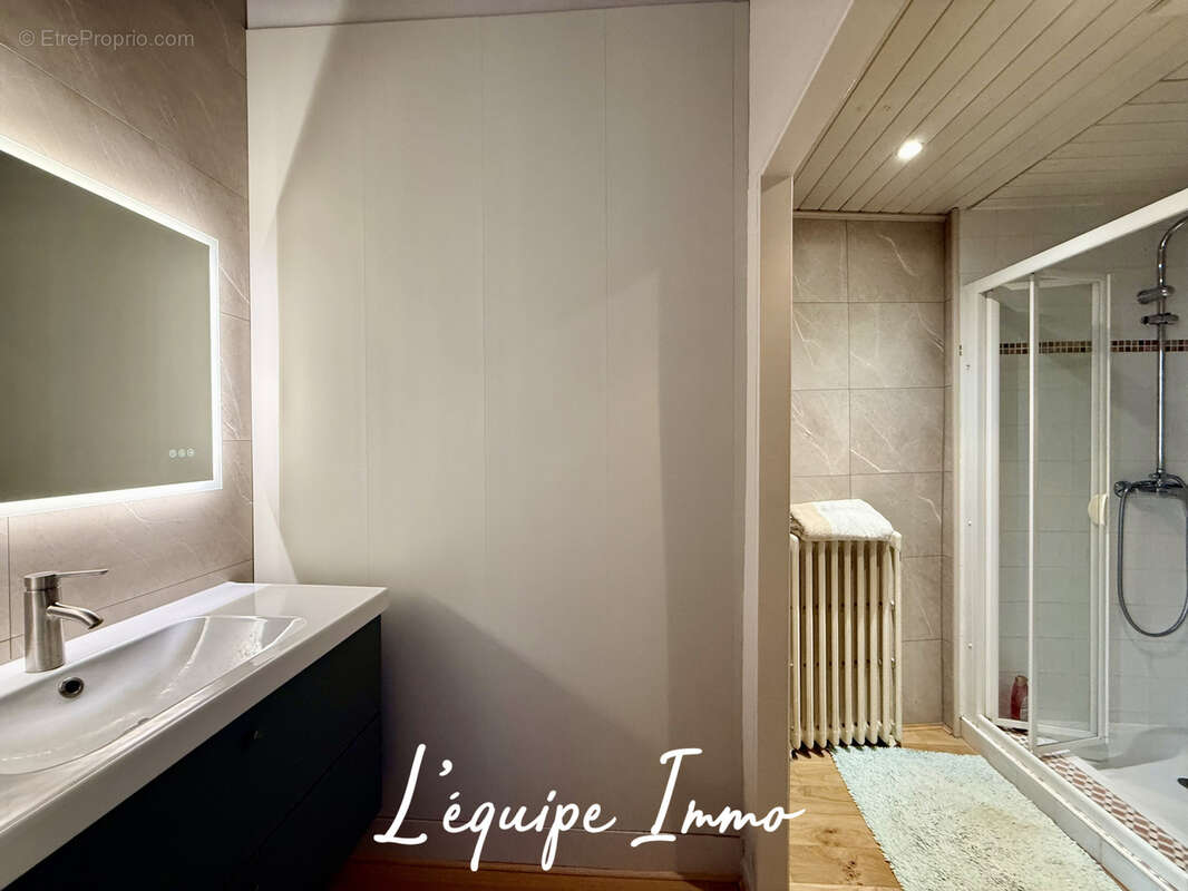 En cœur de ville, demeure familiale aux volumes exceptionnels avec jardin intime et piscine - photo 15