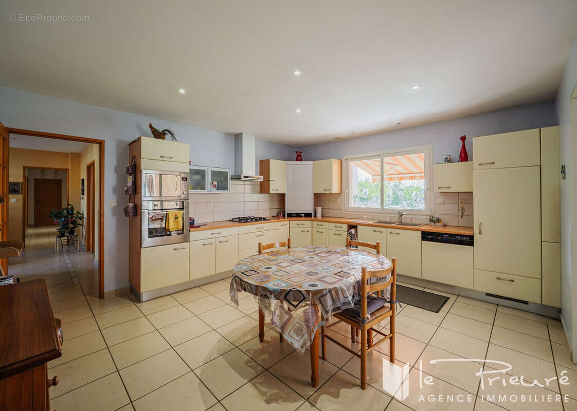 Maison à LESCURE-D&#039;ALBIGEOIS