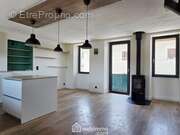 Maison mitoyenne de 110m² entièrement rénovée et son terrain à Grignon. - Maison à GRIGNON