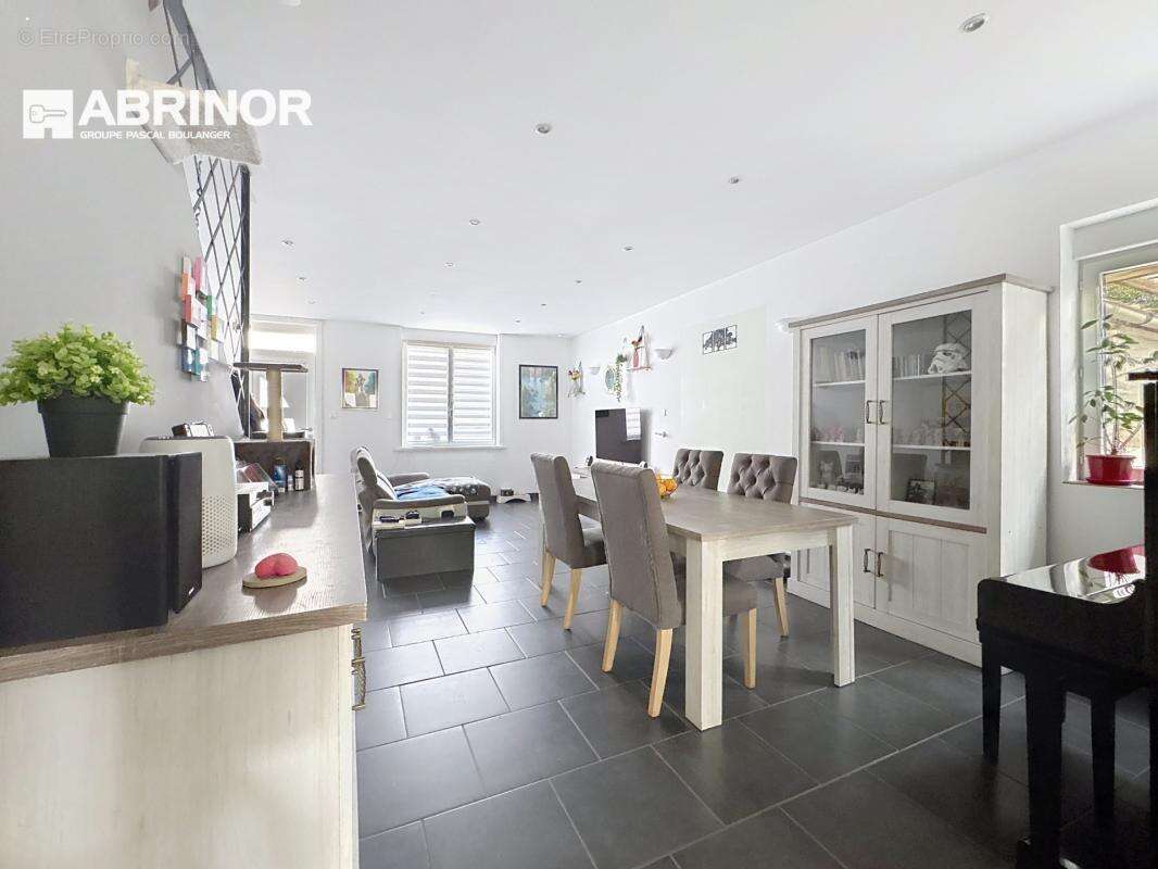 Maison à FACHES-THUMESNIL