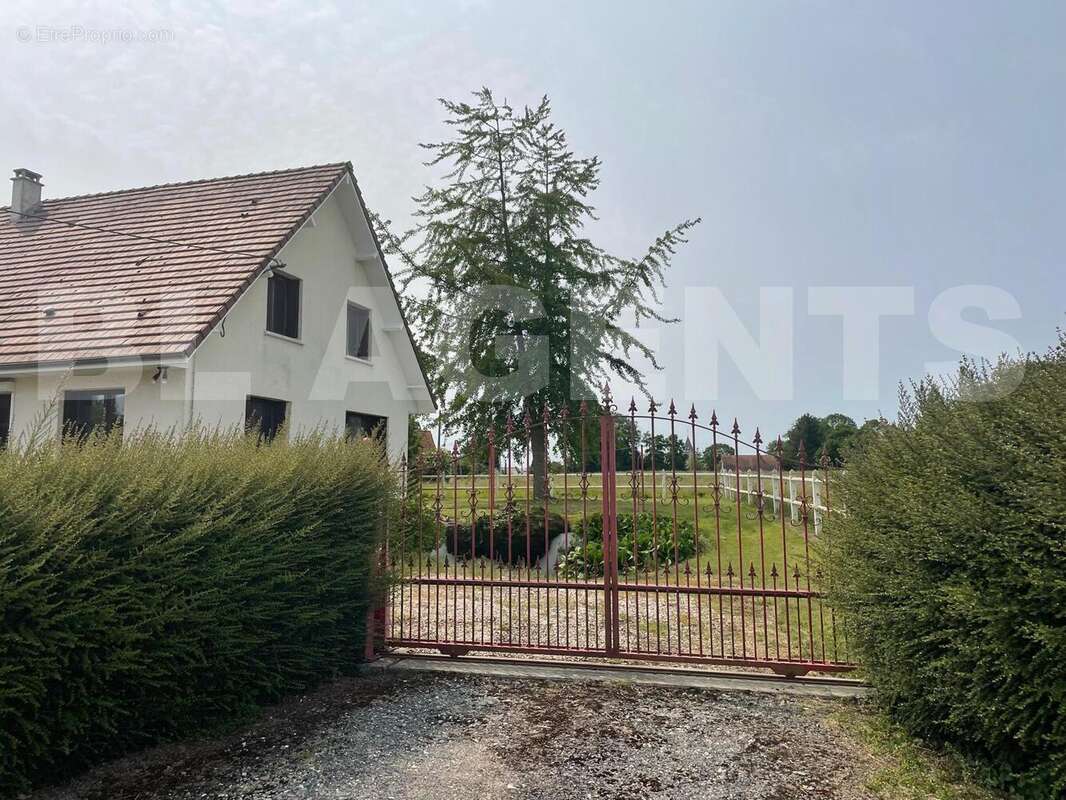 WhatsApp Image 2025-06-04 à 12 - Maison à AVREMESNIL