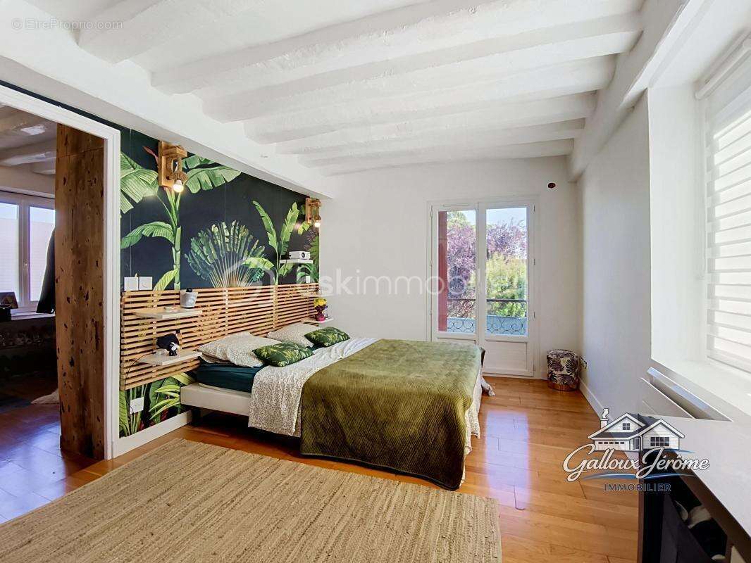 Maison sur la commune de Moussy le Vieux - photo 11