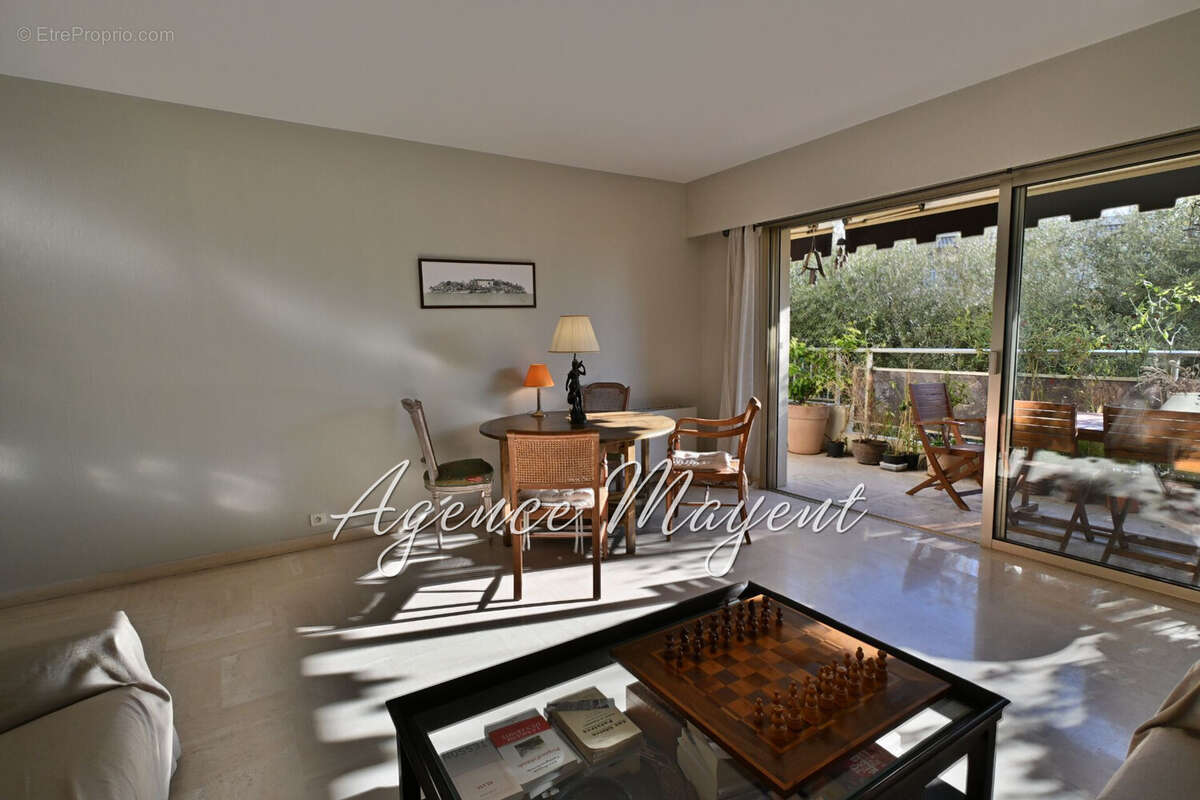 Appartement à CANNES