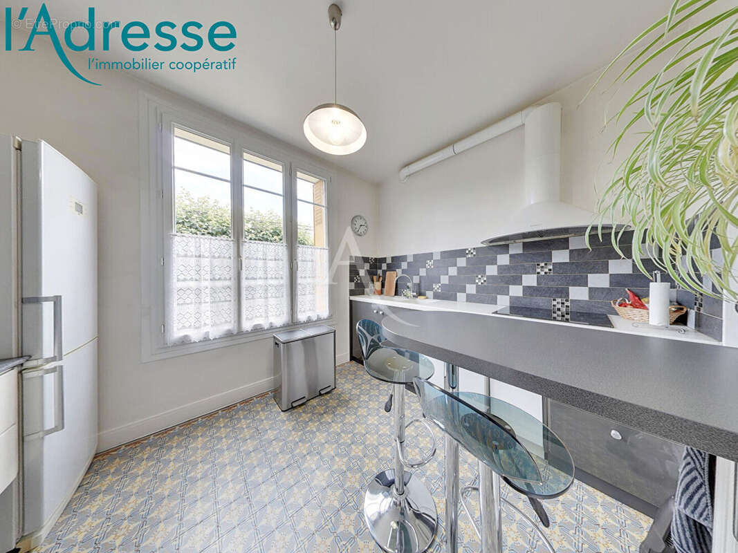 Maison Champs Sur Marne 5 pièce(s) 100m2 - photo 6