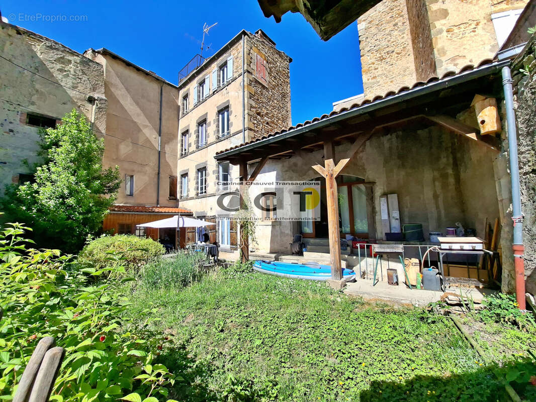 Maison à BILLOM