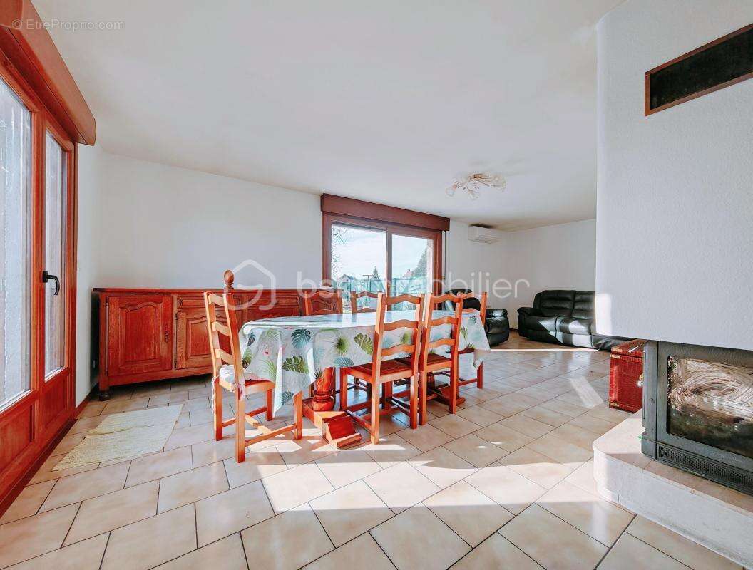 Maison à HOUPLIN-ANCOISNE