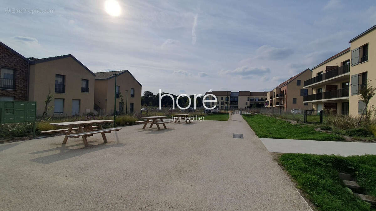 Appartement à MARLY-LA-VILLE