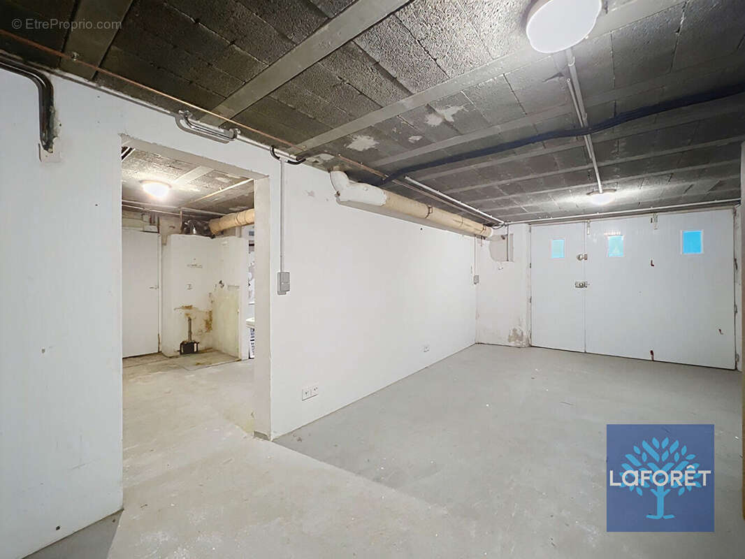 Maison à LA CHAIZE-LE-VICOMTE