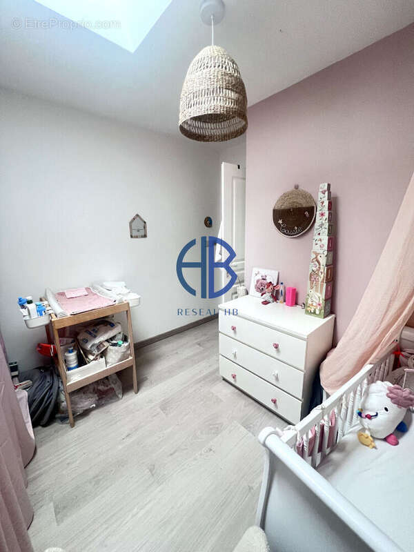 Appartement à COLOMBIER-SAUGNIEU