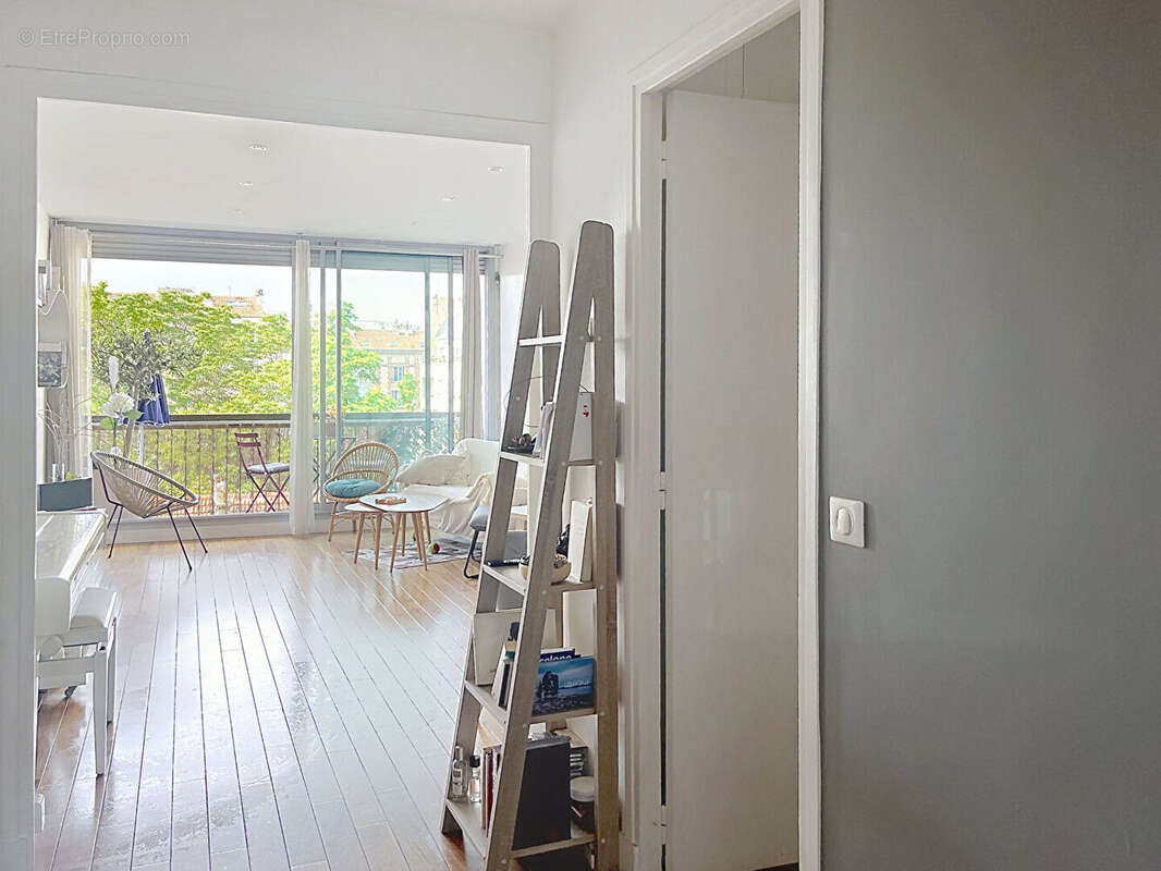 Appartement à SURESNES