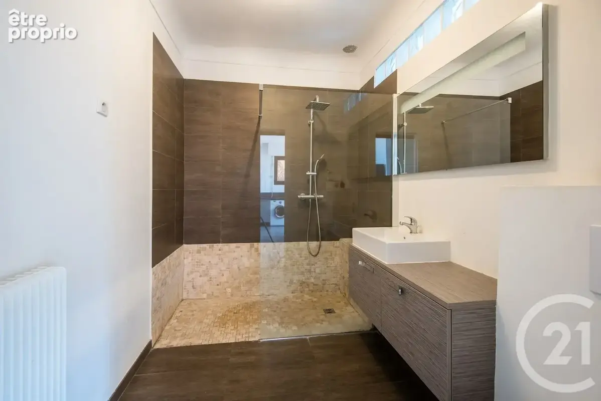 Maison 189 m² à Beausoleil  - photo 18
