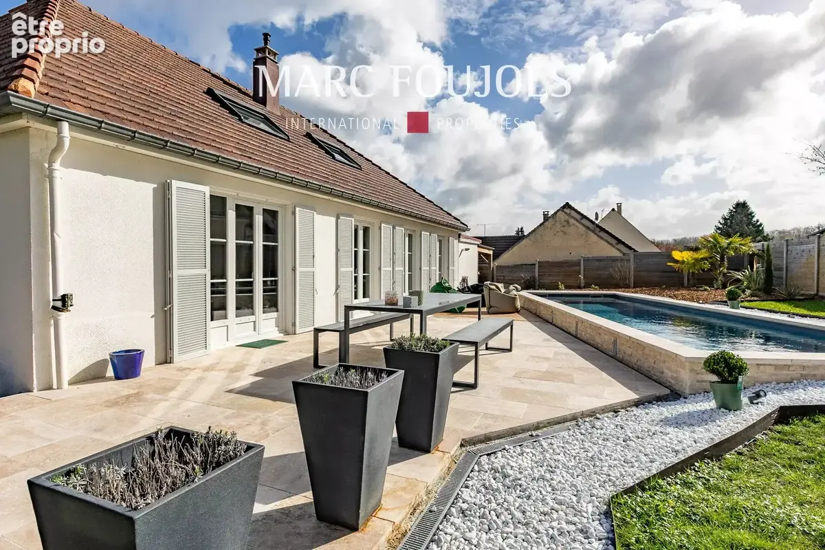 Maison familiale avec piscine et jardin plein sud - photo 21