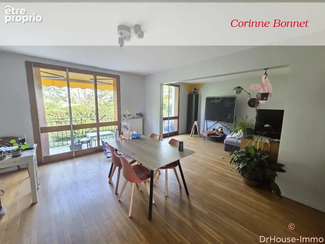 Appartement 82 m² à Troyes  - photo 2