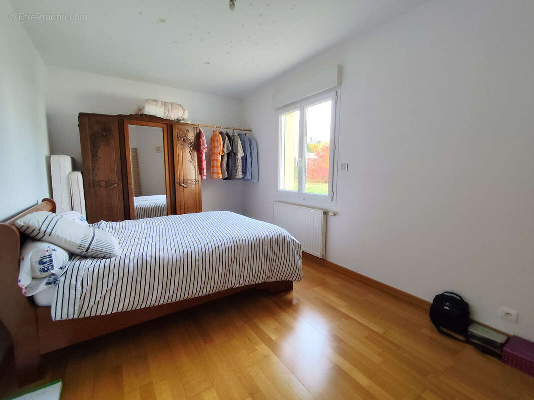 Maison à NOUAILLE-MAUPERTUIS