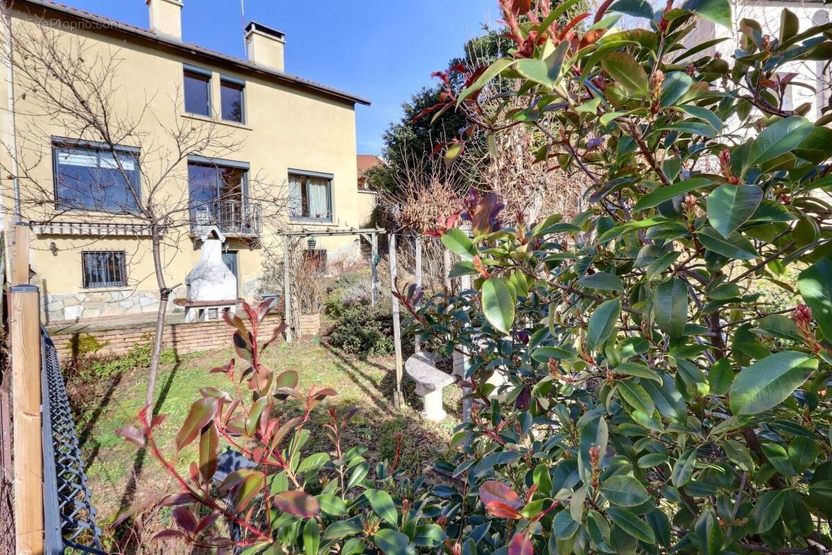 Maison à CLERMONT-FERRAND