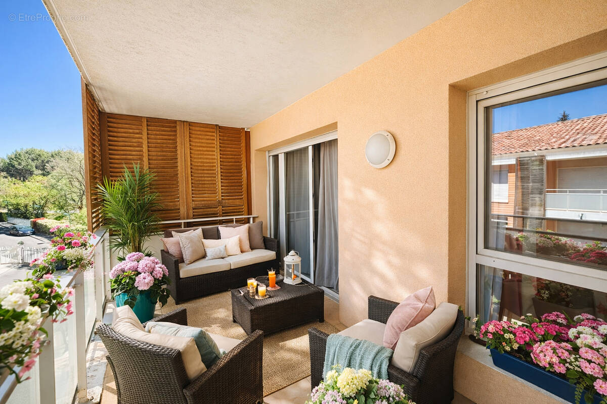 Appartement à ROUSSET