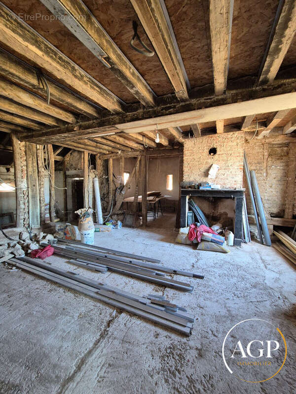 Maison gâtinaise avec dépendances - photo 12