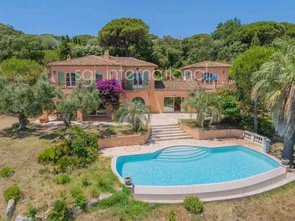Maison à RAMATUELLE