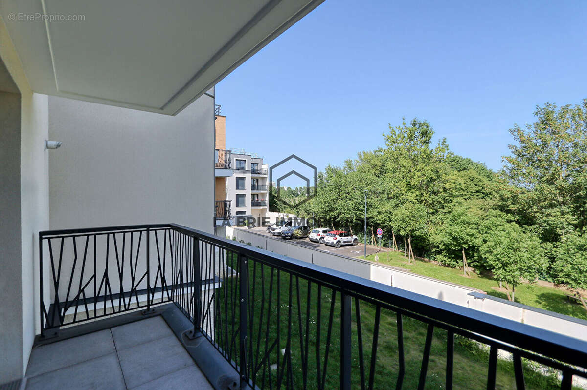 Appartement à CHENNEVIERES-SUR-MARNE