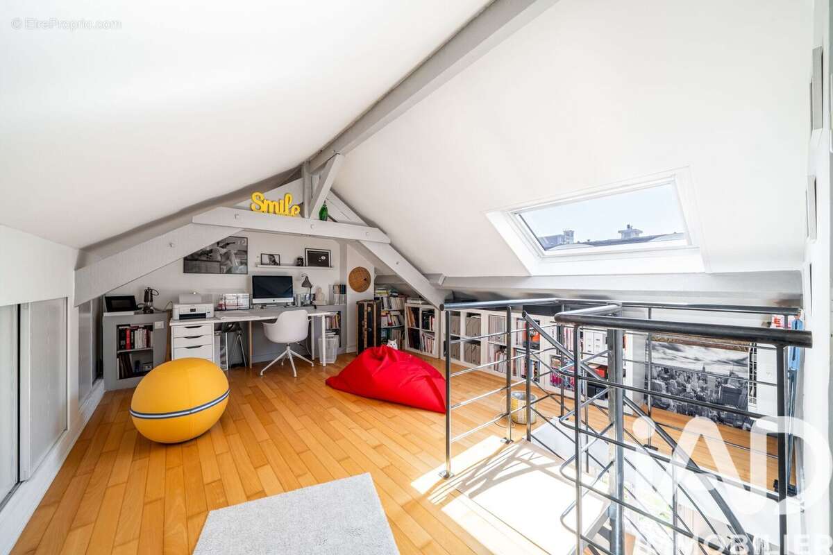 Photo 9 - Appartement à LA GARENNE-COLOMBES