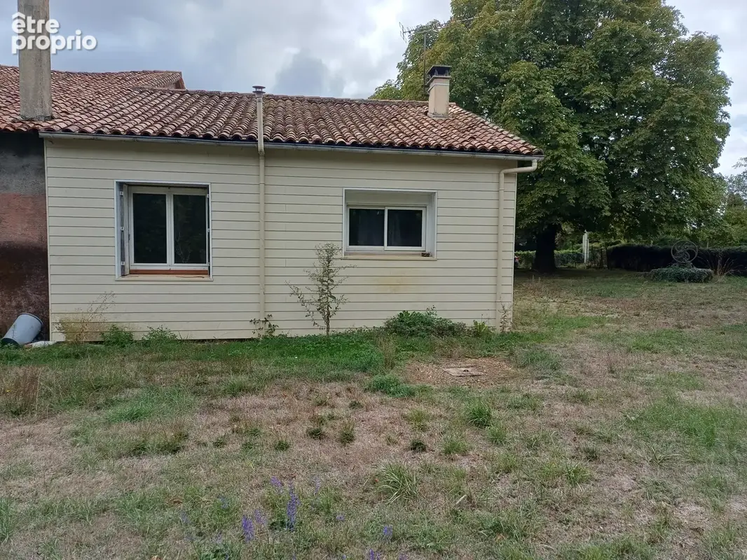 Maison avec grand terrain, verger et dépendances - photo 15
