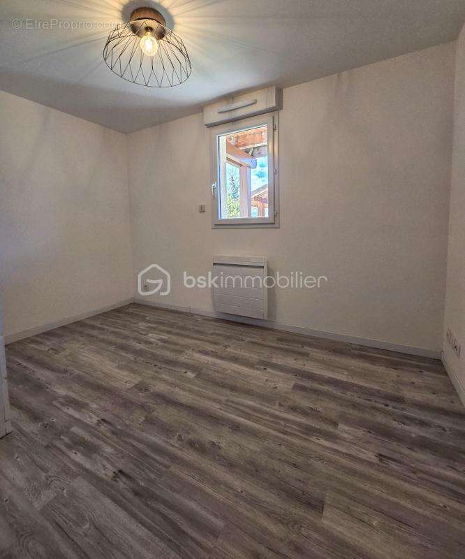 Appartement à SAINT-MARTIN-D'URIAGE