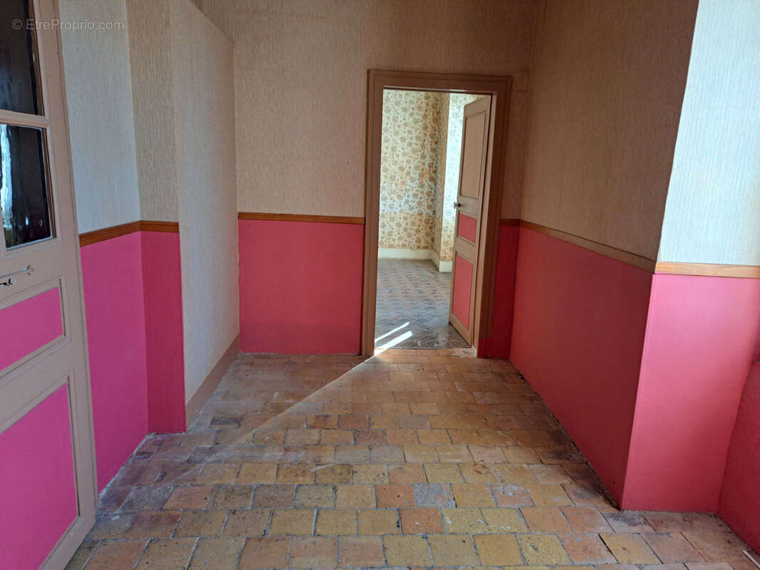 Maison à SAINT-CALAIS