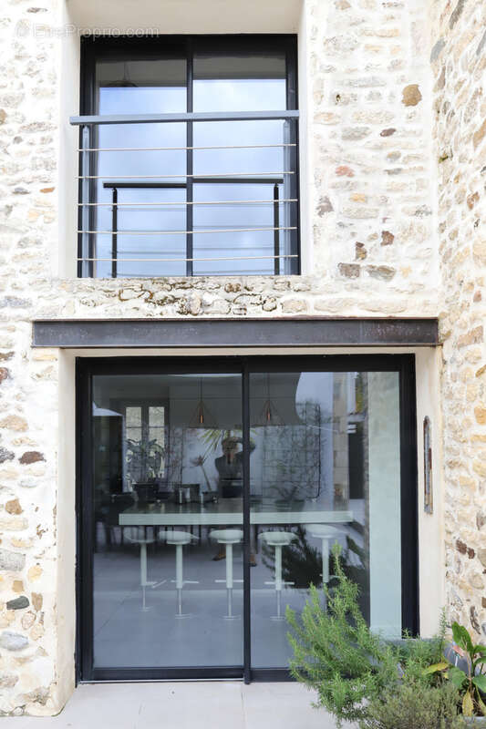 Maison à MORNAC-SUR-SEUDRE