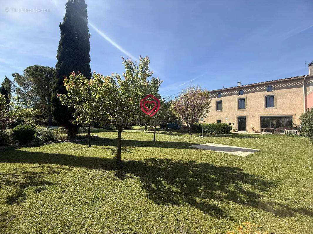 Maison de caractère avec deux gites et jardin clos - photo 32